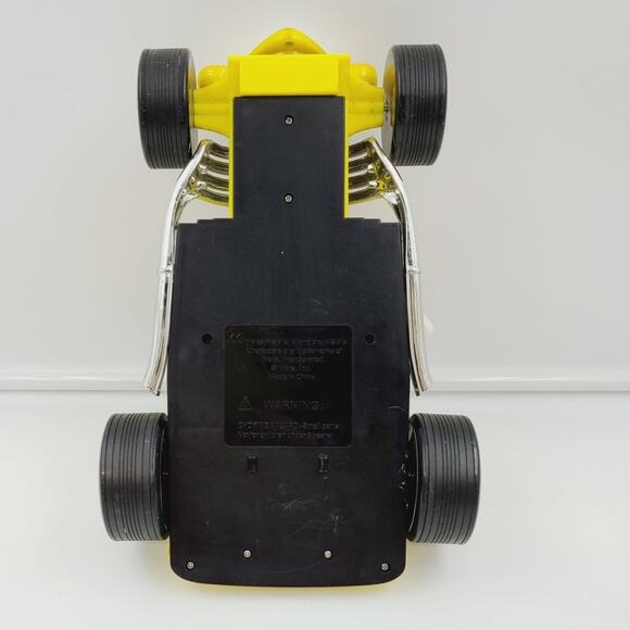 Vintage M & M Candy Dispenser "Rebel Without a Clue Hot Rod" (not working) - Picture 6 of 7